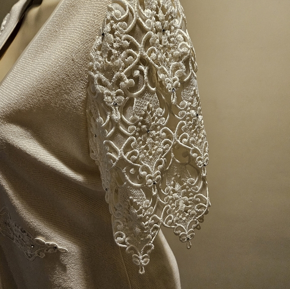 Dress - Picture 4 of 6